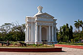Pondicherry, Tamil Nadu. The park near the Gandhi Memorial. 